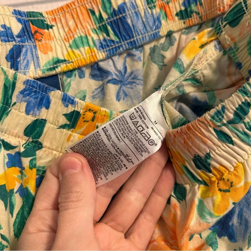 American Eagle / Old Navy Outfit Size Medium - Picture 9 of 11